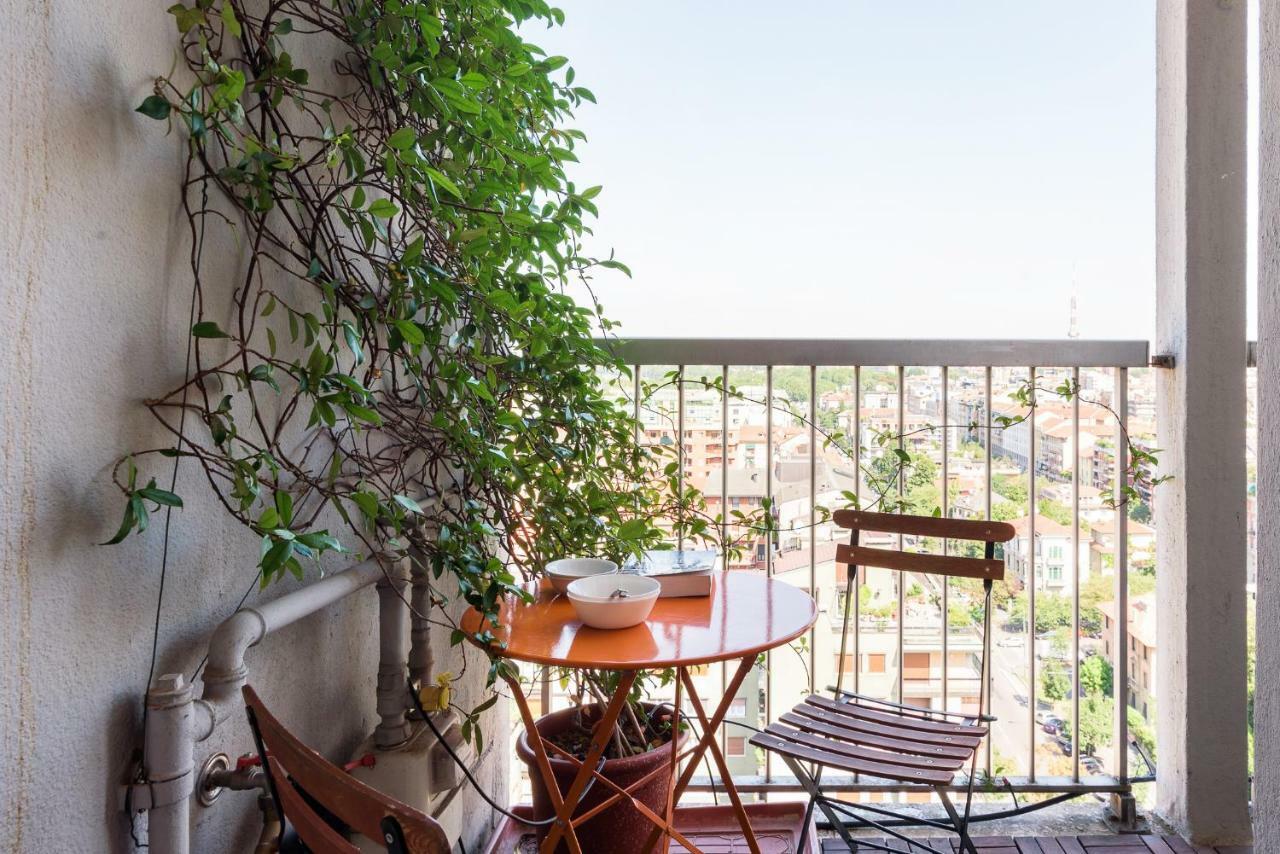 Joivy Homey 1-Bed With View Near Citylife Milano Esterno foto